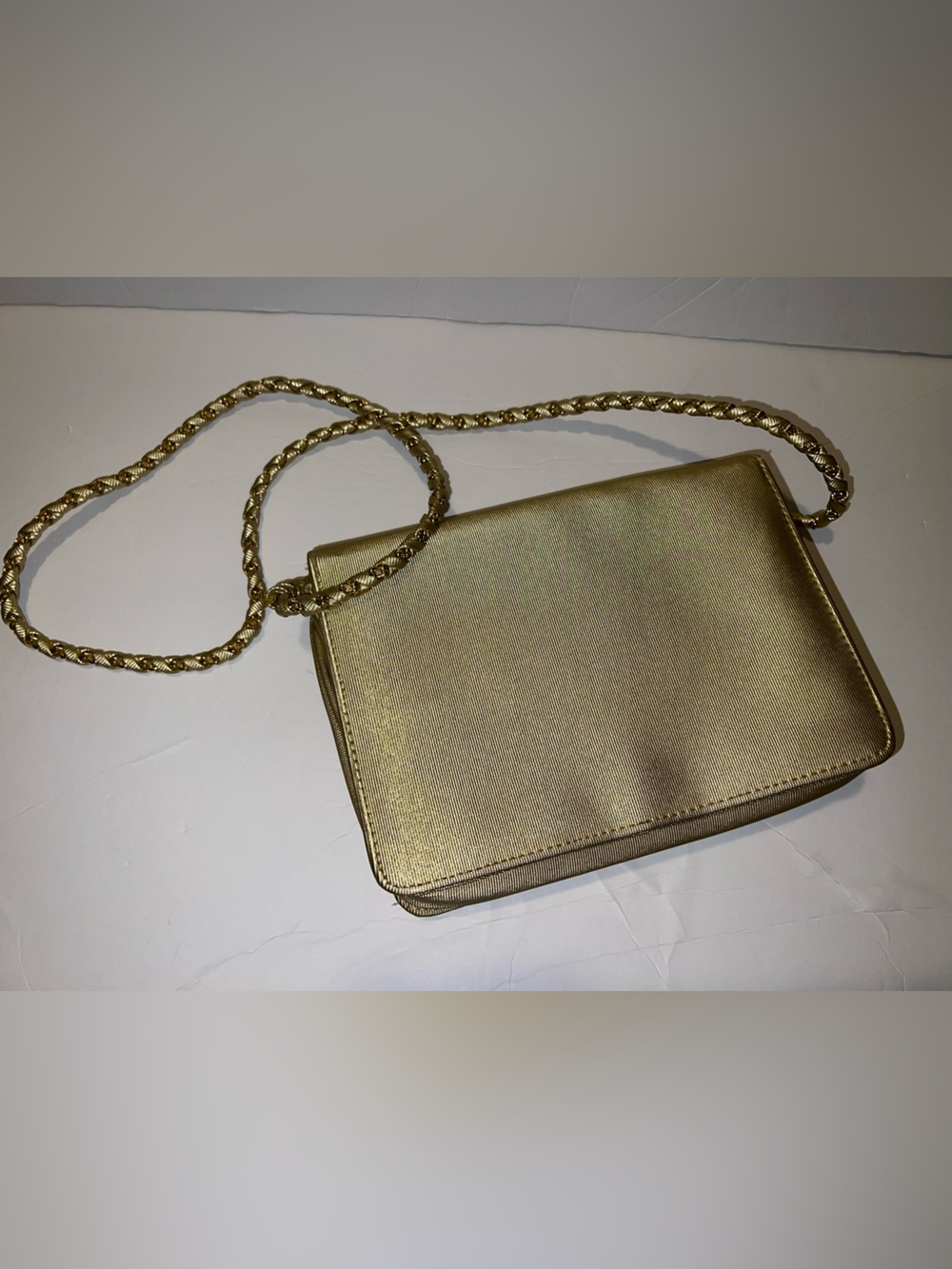 Vintage Elephant Golden Crossbody Bag - Picture 4 of 11